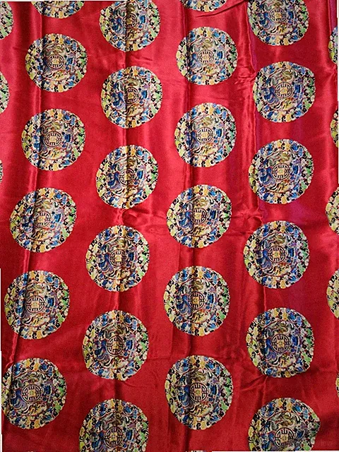NIB Gorgeous Satin Silk Blanket/Bedspread/Throw 85" x 70"